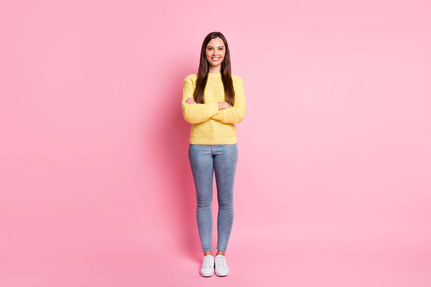 Full size photo of young beautiful confident beaming happy girl crossed hands isolated on pink color background - Fotoğraf, Görsel