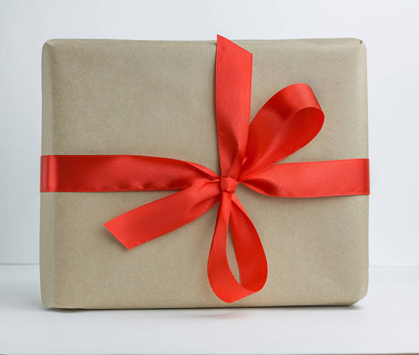 Gift box to a celebration - Фото, зображення