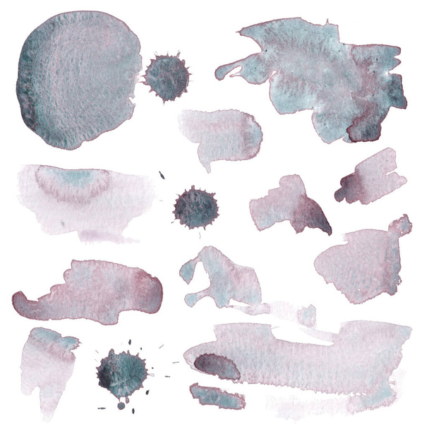 Колекція пурпурових акварельних плям ізольована на білому тлі. Абстрактні акварельні плями, чорнило, фіолетовий
. - Фото, зображення