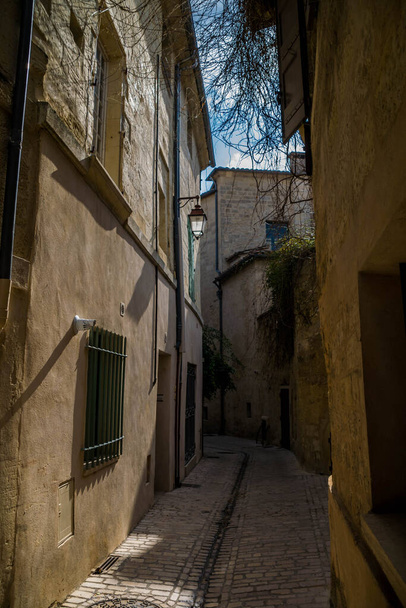 Uzs, Fransa 'nın Occitanie bölgesindeki Gard şehri.. - Fotoğraf, Görsel
