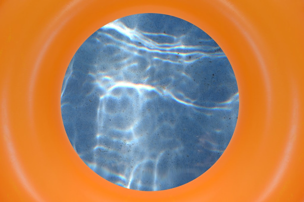 Tube de piscine
 - Photo, image