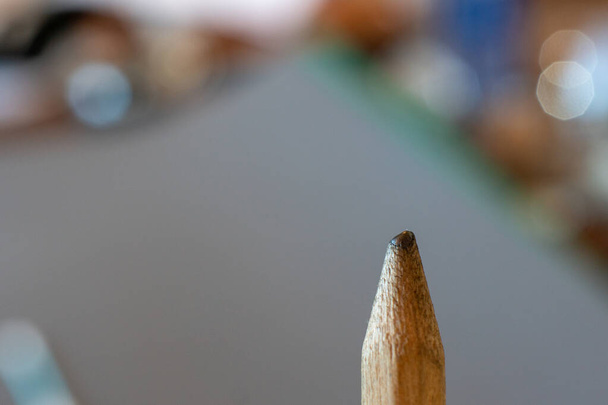 A selective focus closeup of a pencil tip - Zdjęcie, obraz