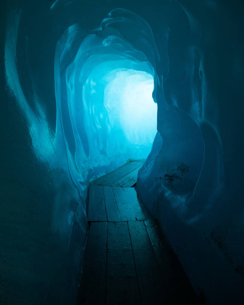El famoso y hermoso glaciar del Ródano en Swit - Foto, Imagen