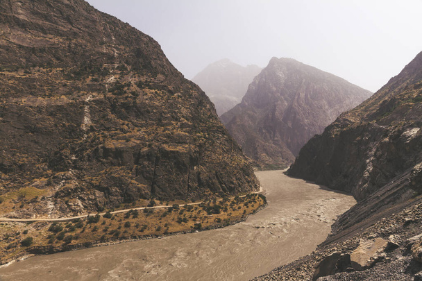 Panj, joka tunnetaan myös nimellä Pyandzh tai Pyanj joki Tadzikistanissa, Keski-Aasiassa, Pamir - Valokuva, kuva