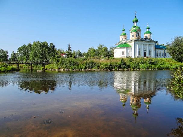  Igreja do Ícone Smolensk da Mãe de Deus na Ilha Mariam. Olonets. Carélia. Rússia - Foto, Imagem