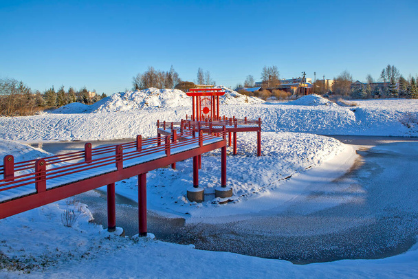 ázsiai építészet havas jelenet, Andrianovo, Oroszország - Fotó, kép