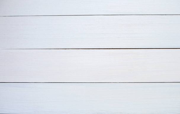 Hoge resolutie witte houten achtergrond voor website of behang kan gebruiken voor achtergrond met kopieerruimte uw ontwerpen of voeg tekst toe om het werk er beter en interessant uit te laten zien. concept oppervlak van hout - Foto, afbeelding