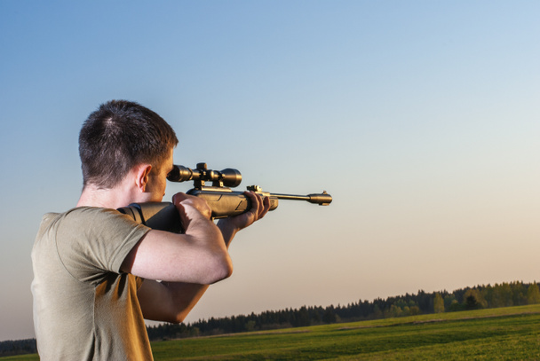 man took aim with your sniper rifle - Fotoğraf, Görsel
