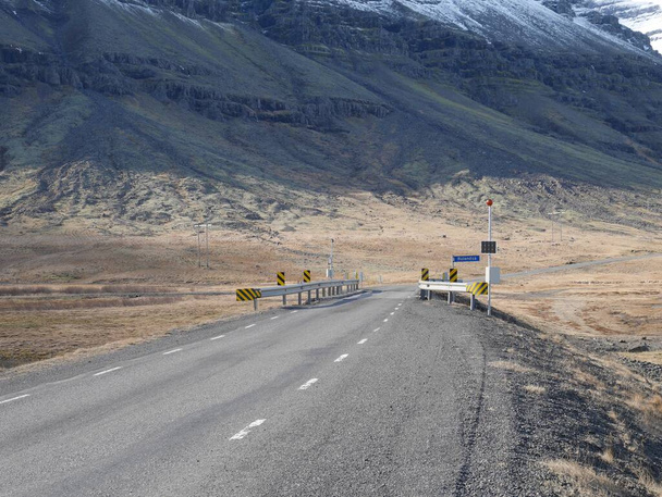 mountain landscape in Iceland - Zdjęcie, obraz