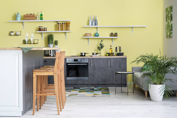 Stilvolles Interieur der modernen Küche - Foto, Bild