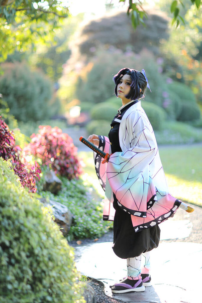 Japão anime cosplay retrato de menina com traje cômico com tema japonês - Foto, Imagem
