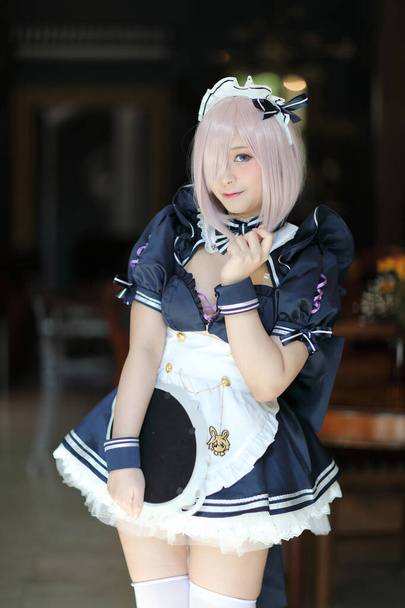 Japão anime cosplay retrato de menina com traje de empregada de quadrinhos - Foto, Imagem
