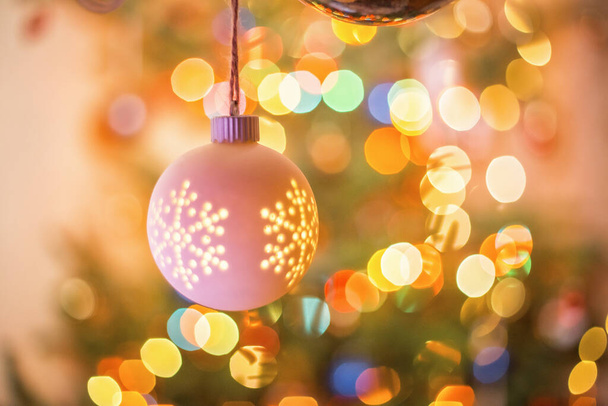 A beautiful Christmas tree and lights - Zdjęcie, obraz
