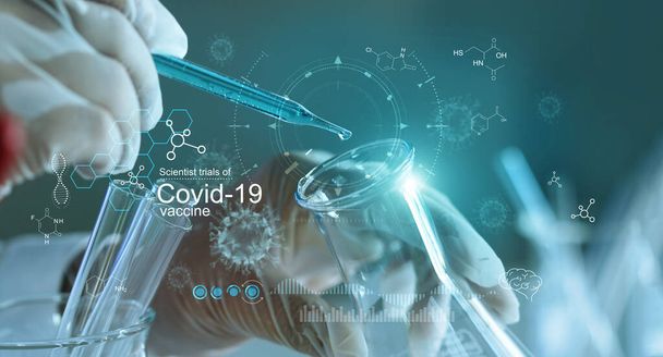 Muestras de pruebas científicas en placas de Petri analizando la investigación experimental para desarrollar la vacuna contra el Coronavirus covid-19 en laboratorio. Concepto de tecnología innovadora sanitaria y médica global. - Foto, Imagen
