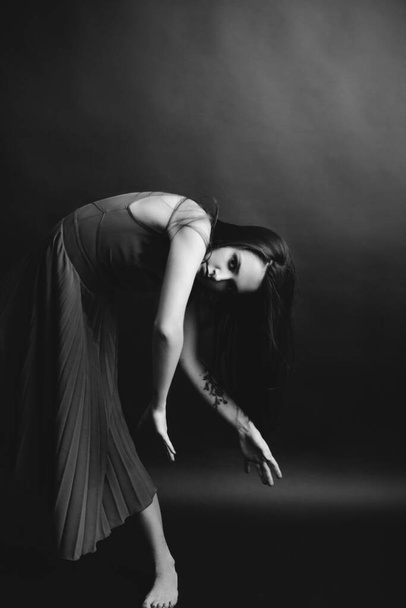 Details of body black and white portrait of beautiful girl, fashion and art - 写真・画像