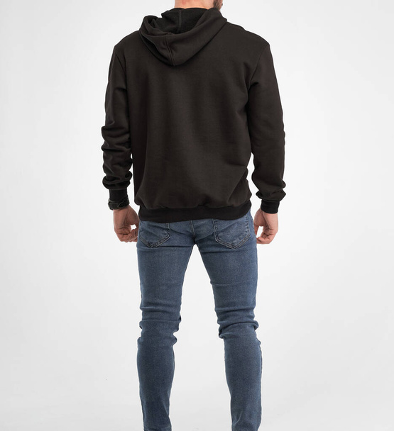 чоловік носить чорний светр. ізольований одяг макет фото
 - Фото, зображення