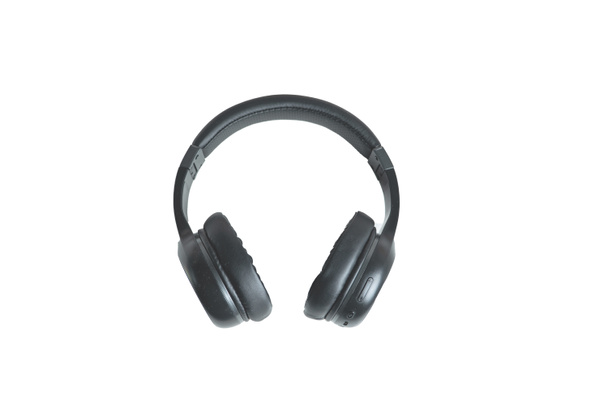 fekete vezeték nélküli fejhallgató izolálása fehér - Fotó, kép
