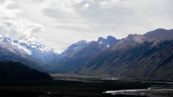 Valley of the Rio de las Vueltas in Patagonia Argentina, El Chalten Santa Cruz - Photo, Image
