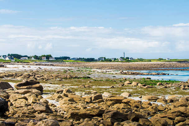 Rocky ocean coastline in Plouguerneau, Brittany, France - Zdjęcie, obraz