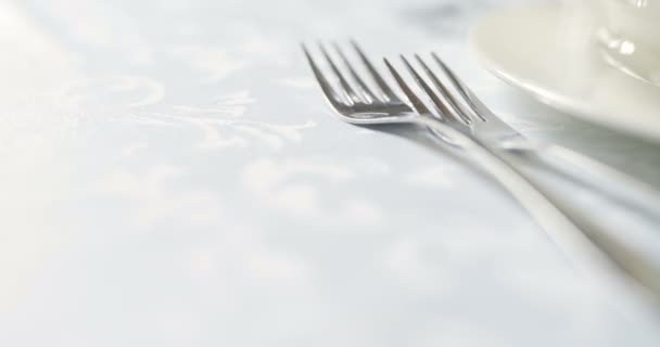 Geschmückter Tisch für Luxus, elegantes Abendessen, Dinner Romance Hintergrund - Filmmaterial, Video
