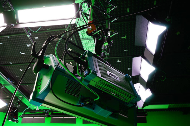 Arri lights in green screen studio for virtual production  VP and VFX CGI - Foto, imagen