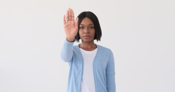 Mulher dizendo não com sinal de stop hand - Filmagem, Vídeo