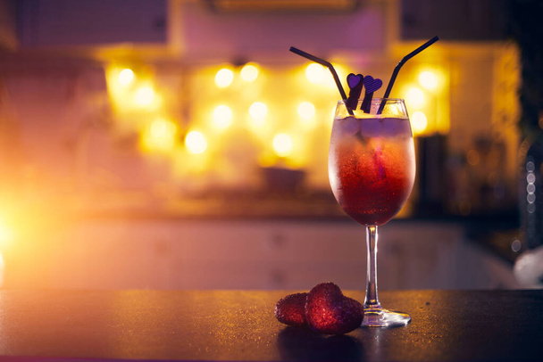 Šťastný Valentýn koncept, bar koktejly kopírovat prostor - Fotografie, Obrázek