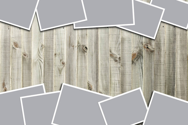 Sjablonen collage van frames foto 's. Bordbranding Presentatie op houten plank. Moodboard van foto 's. Poster frame mockup. Collageconcept. - Foto, afbeelding