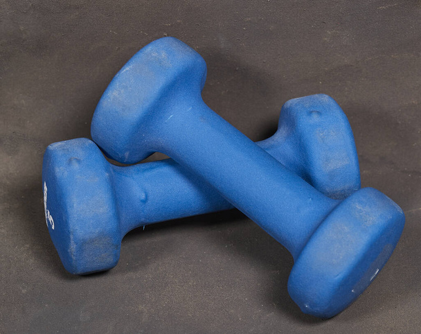 Cloches à main pour le renforcement des muscles biceps - Photo, image