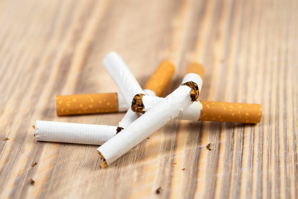 Quit smoking cigarette concept. Broken cigarettes. Quit bad habit, health care concept. I do not smoke. - Valokuva, kuva