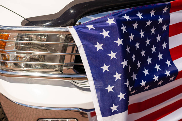 US flag on car trunk - Valokuva, kuva