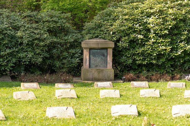 soldaten graven - Foto, afbeelding