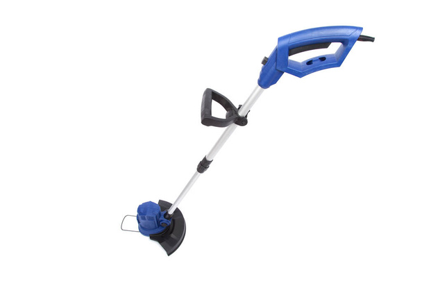 Mavi çim biçme makinesi (budayıcı), beyaz üzerinde izole - Fotoğraf, Görsel