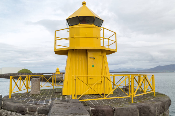 Reykjavik yellow lighthouse. Iceland - Foto, Imagen