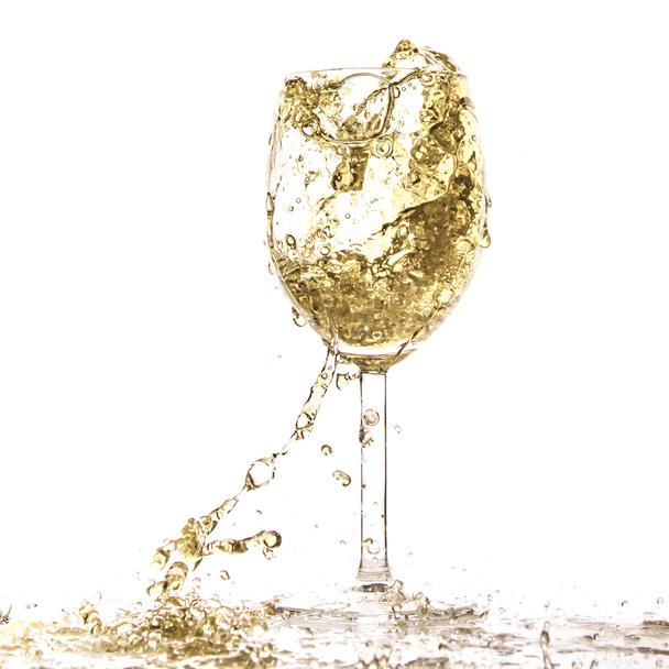 白ワインのスプラッシュ - 写真・画像