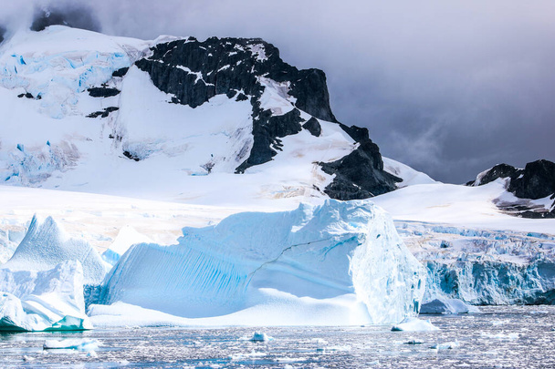 Antarktyda zimą w styczniu 2018 r. - Zdjęcie, obraz