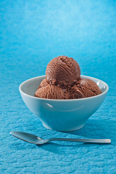 шоколадное мороженое - Фото, изображение