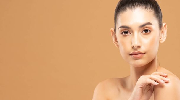 Schönheit asiatische Frauen Porträt Gesicht mit Hautpflege gesund und Haut. - Foto, Bild