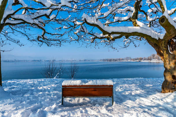 Radolfzell am Bodensee fantástico clima de inverno com céu azul - Foto, Imagem