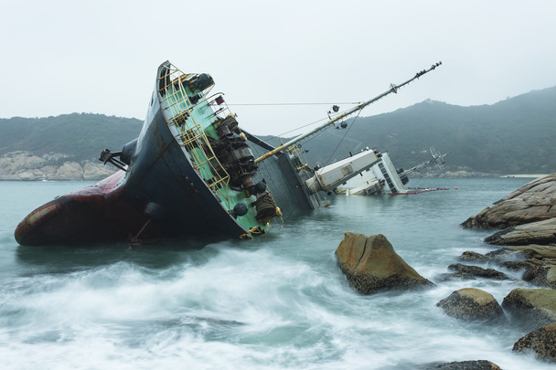 Wreck on the coast  - Photo, Image