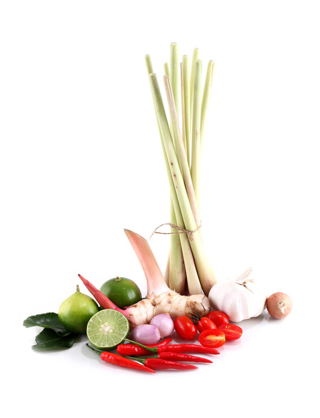 Ασιατικές βότανο και πικάντικο «tom yum» συστατικά τροφίμων - Φωτογραφία, εικόνα