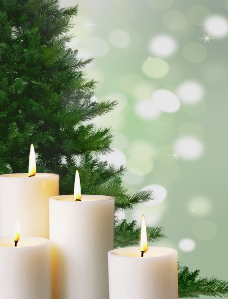 Lumière de bougie et arbre de Noël
 - Photo, image