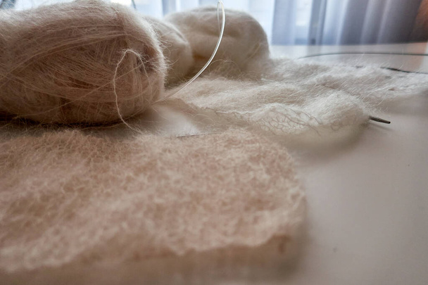 メリノの糸を織ったり - 写真・画像