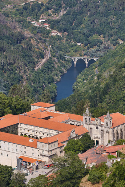 Ribeira sacra. Santo Estevo klášter a sil řeky. Naše, Galicie. Španělsko - Fotografie, Obrázek