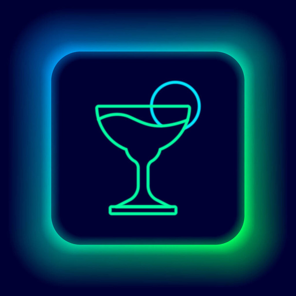 Ligne fluo éclatante Verre à cocktail Margarita avec icône lime isolée sur fond noir. Concept de contour coloré. Vecteur - Vecteur, image