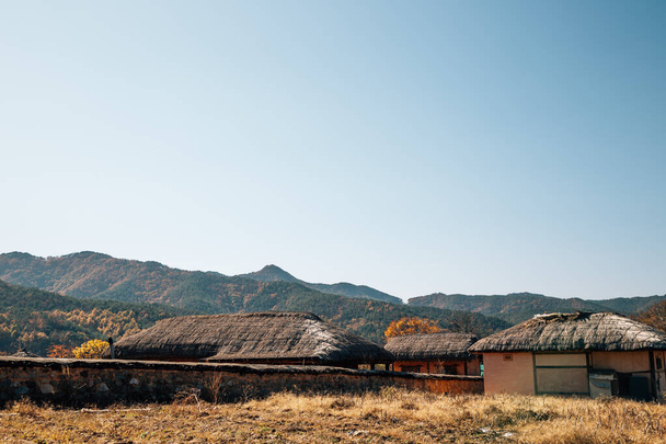 Andong, Kore 'de sonbaharda Andong Hahoe Halk Köyü - Fotoğraf, Görsel