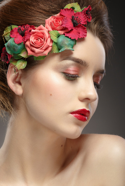 Beauty portrait of beautiful girl with colorful fashion make up. - Photo, Image