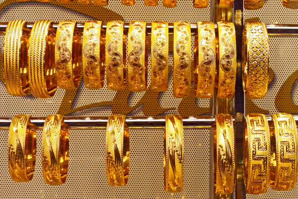 Turkse gouden sieraden winkel in Istanbul - Foto, afbeelding