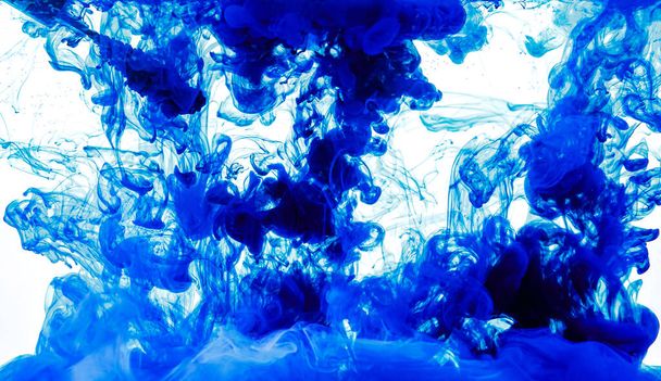 Fondo azul abstracto. Salpicadura de pintura. - Foto, imagen