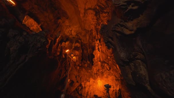 Jeskyně Bulak Mencilis v Karabuku. 4K záběry v Turecku - Záběry, video